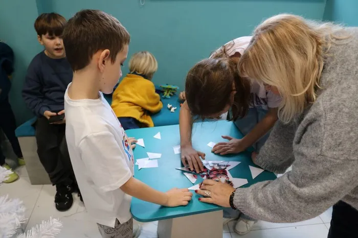 photo_5393473558291353410_y