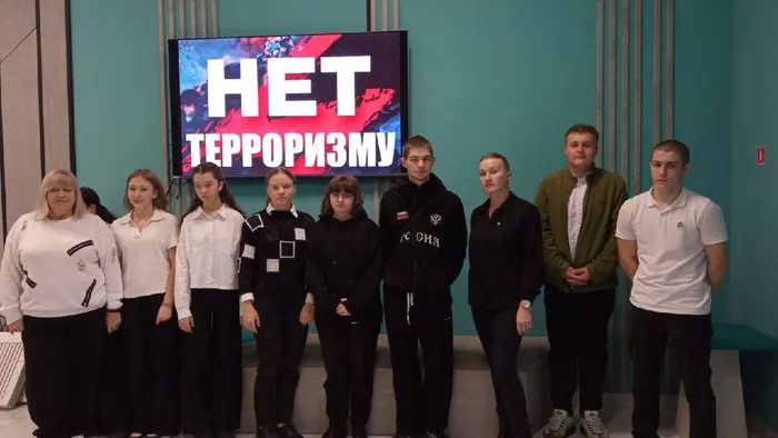 photo_5339455307932961907_y