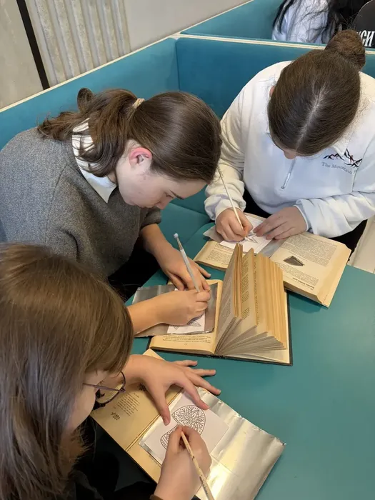 e53b28ef-6d4c-4952-86a0-9c4af26d0d85